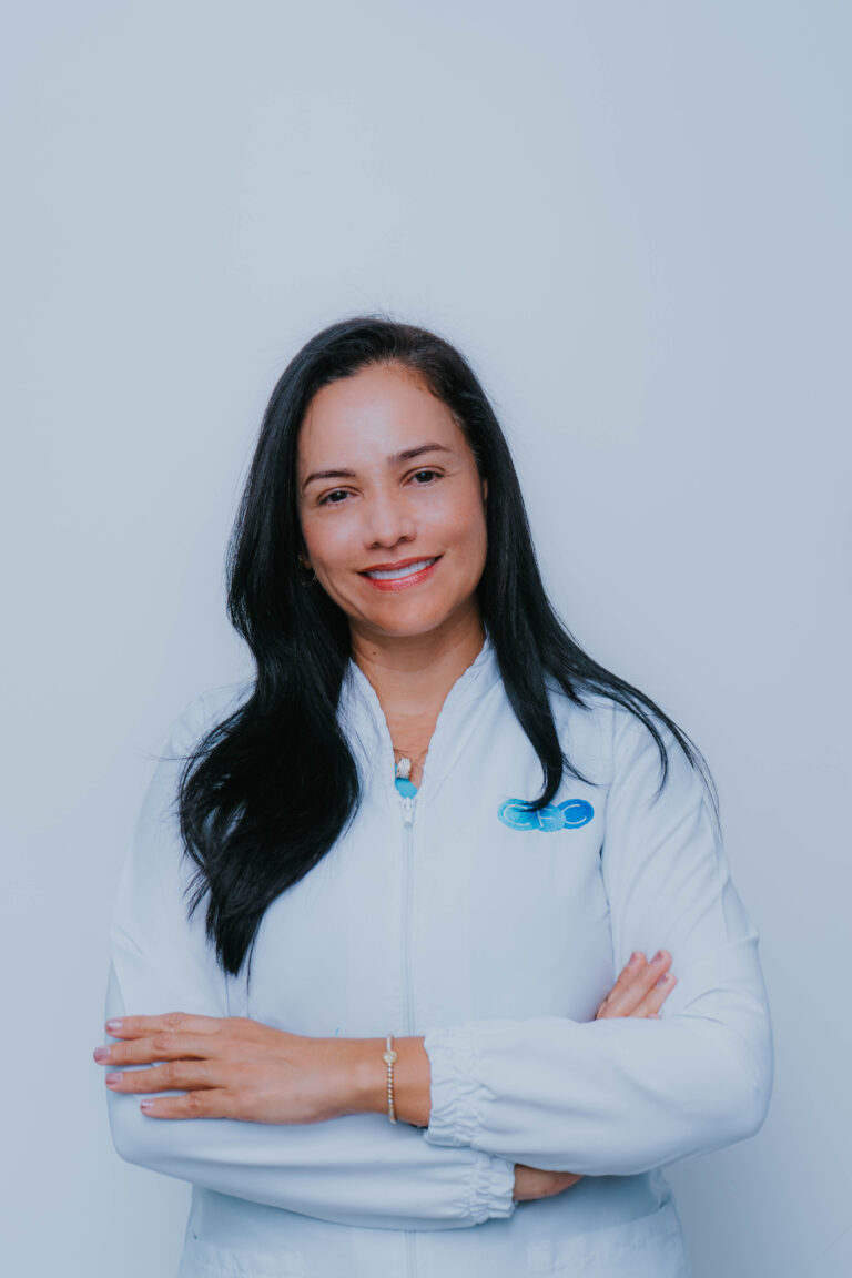 DRA MIRIAM GRANADOS PERIODONCIA